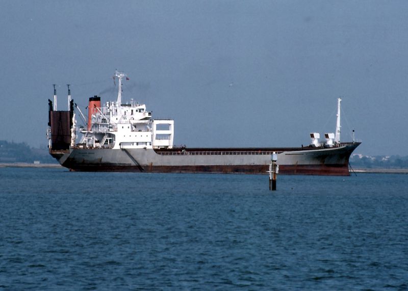 TURQUOISE BOUNTY in the River Blackwater Date: 3 October 1982.